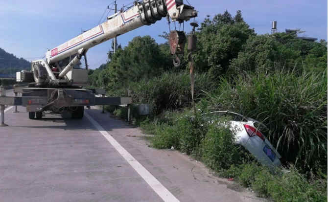 石阡重载吊车救援